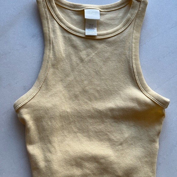 H and m tank and shorts - Picture 3 of 6